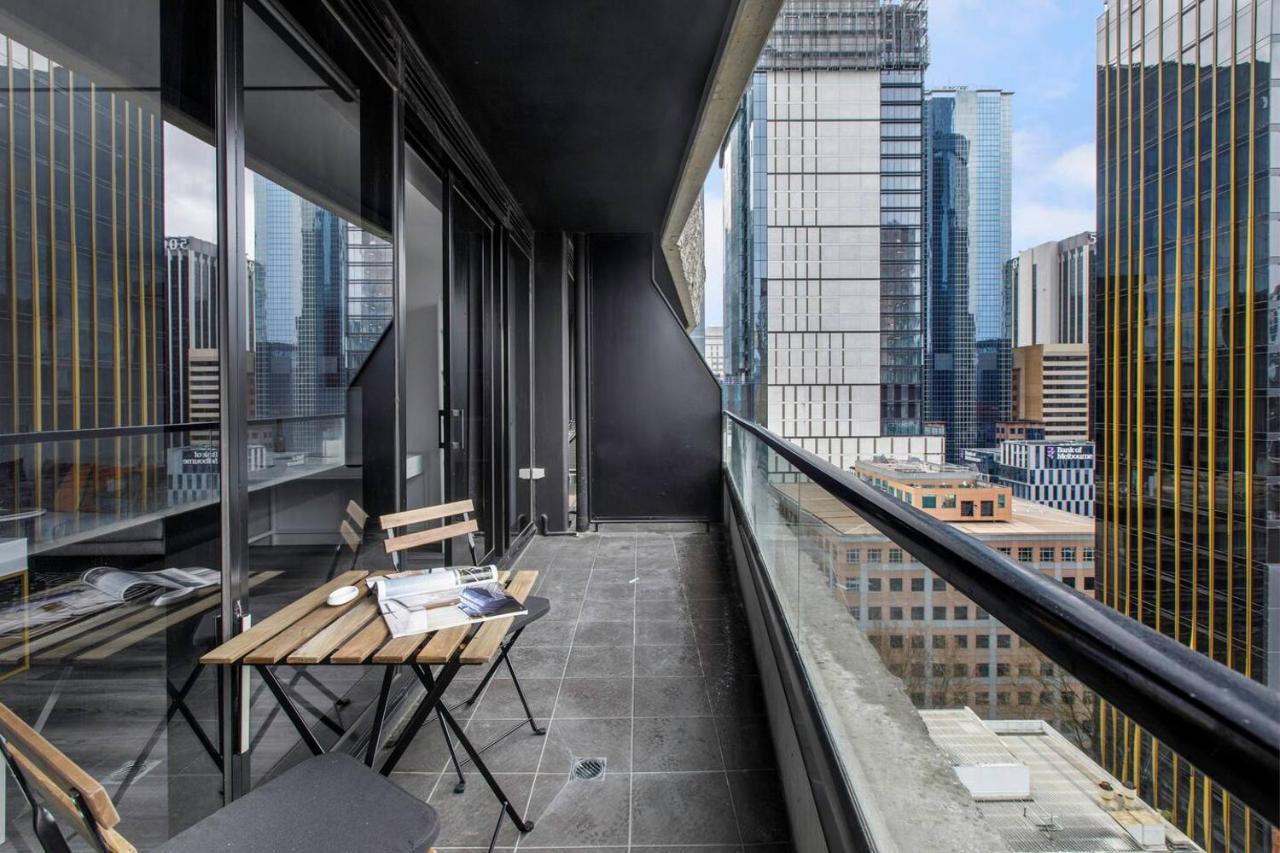 Apartment Aura Off Flinders Lane - A Centre Balcony Abode Melbourne