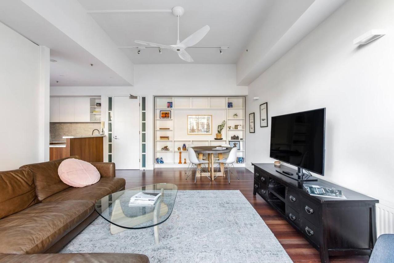 Majorca Classic - Boutique Flinders Lane Balcony Pad *