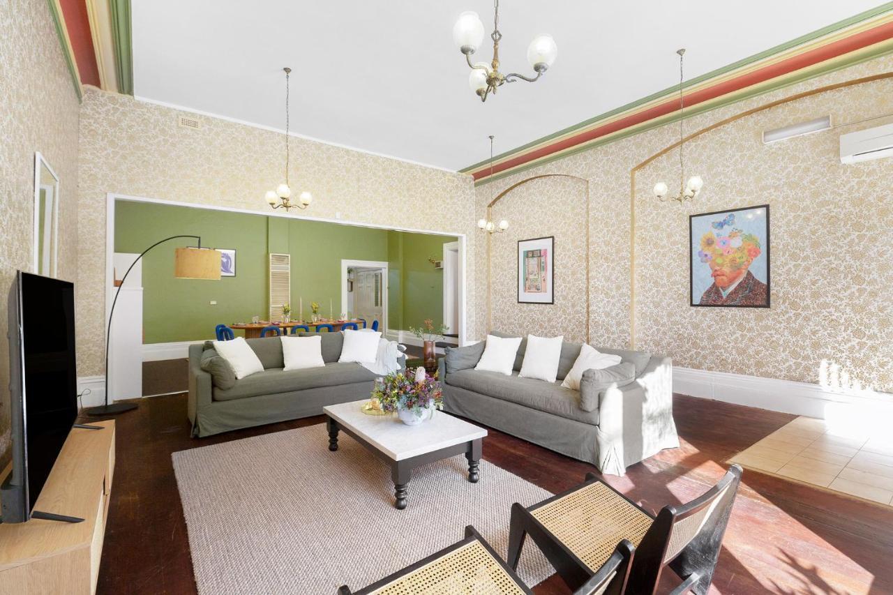 Holiday home - White House Fitzroy *
