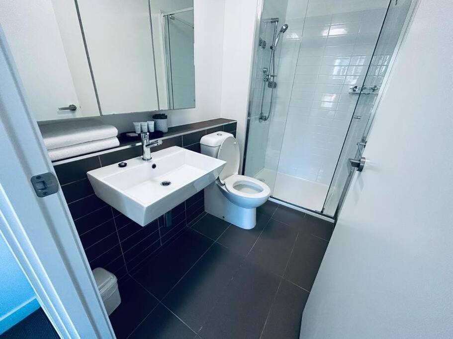 Cbd - Amenities! Apartment Melbourne