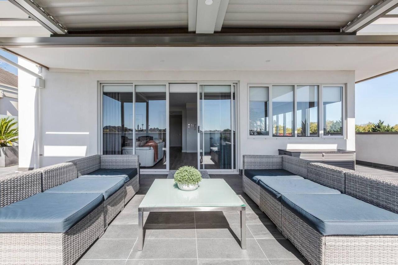 Apartment The Soleil - Stylish Penthouse With Private Terrace