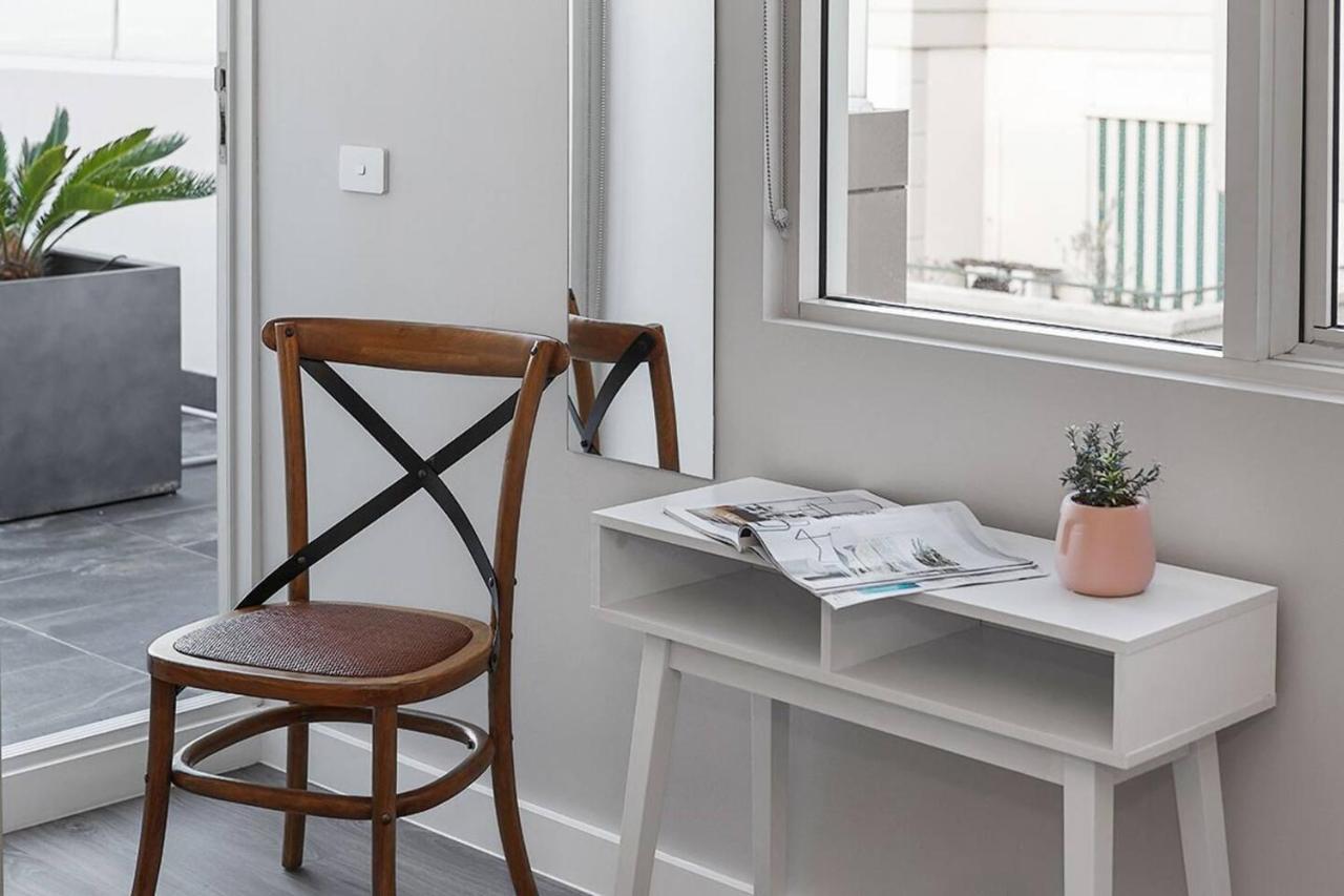 The Soleil - Stylish Penthouse With Private Terrace