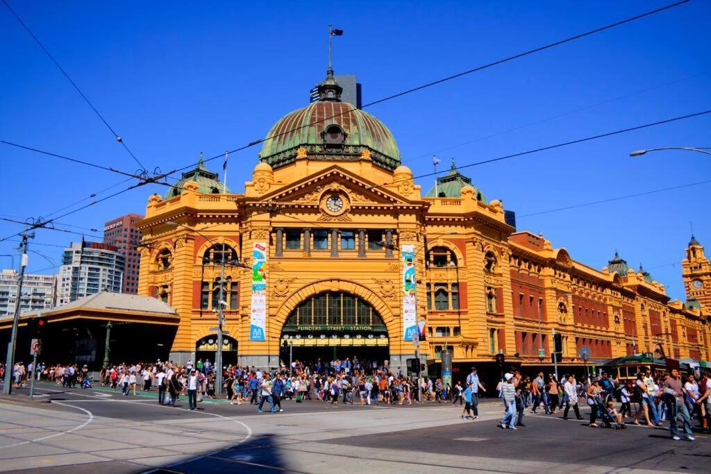 Skyview 2bd2bath Apt+parking In Mel Cbd * Melbourne