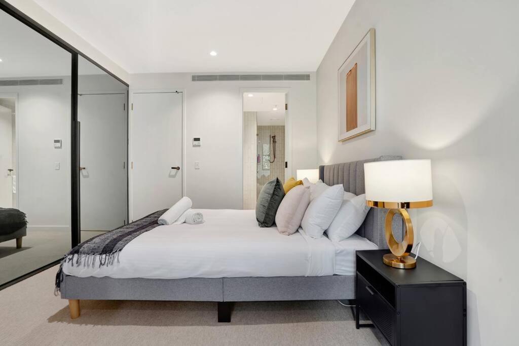 Newyork Style Loft 2b2b In Collins St Apartment *