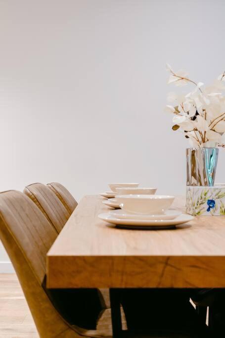 Newyork Style Loft 2b2b In Collins St Apartment