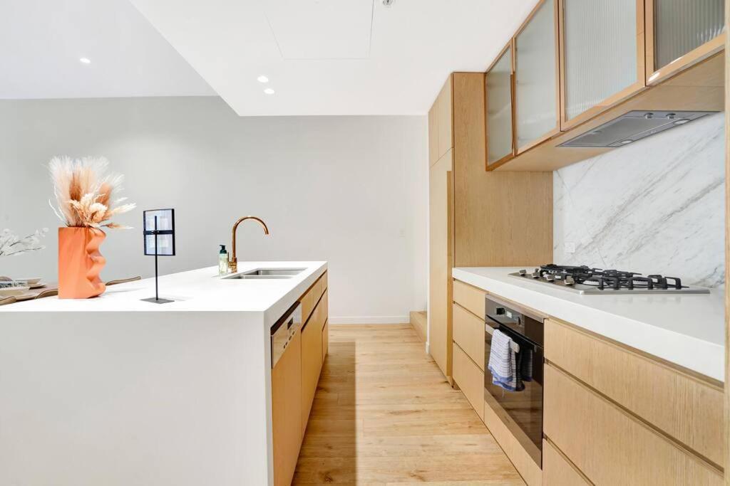 Newyork Style Loft 2b2b In Collins St Melbourne