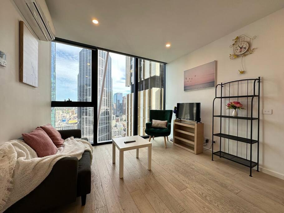 Apartment Avant Cbd Cozy & Spacious 2br Residences