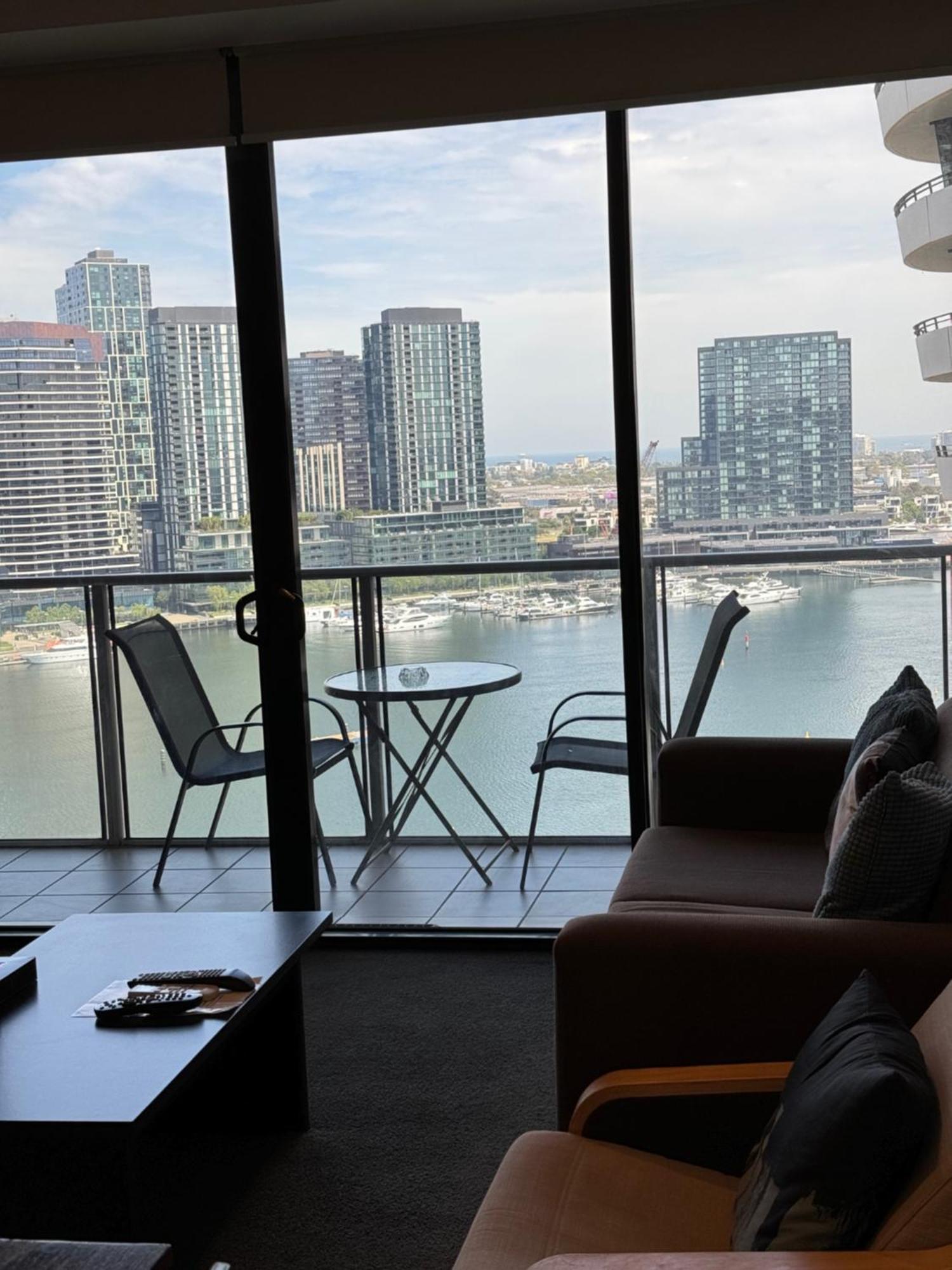 Akom At Docklands 4*