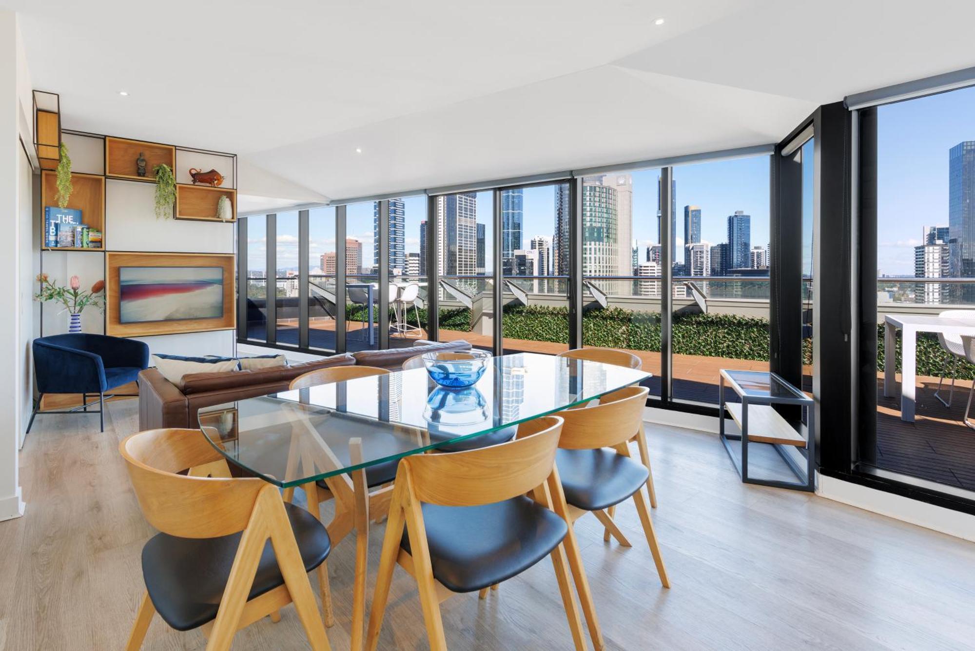Flinders Luxury Penthouse *