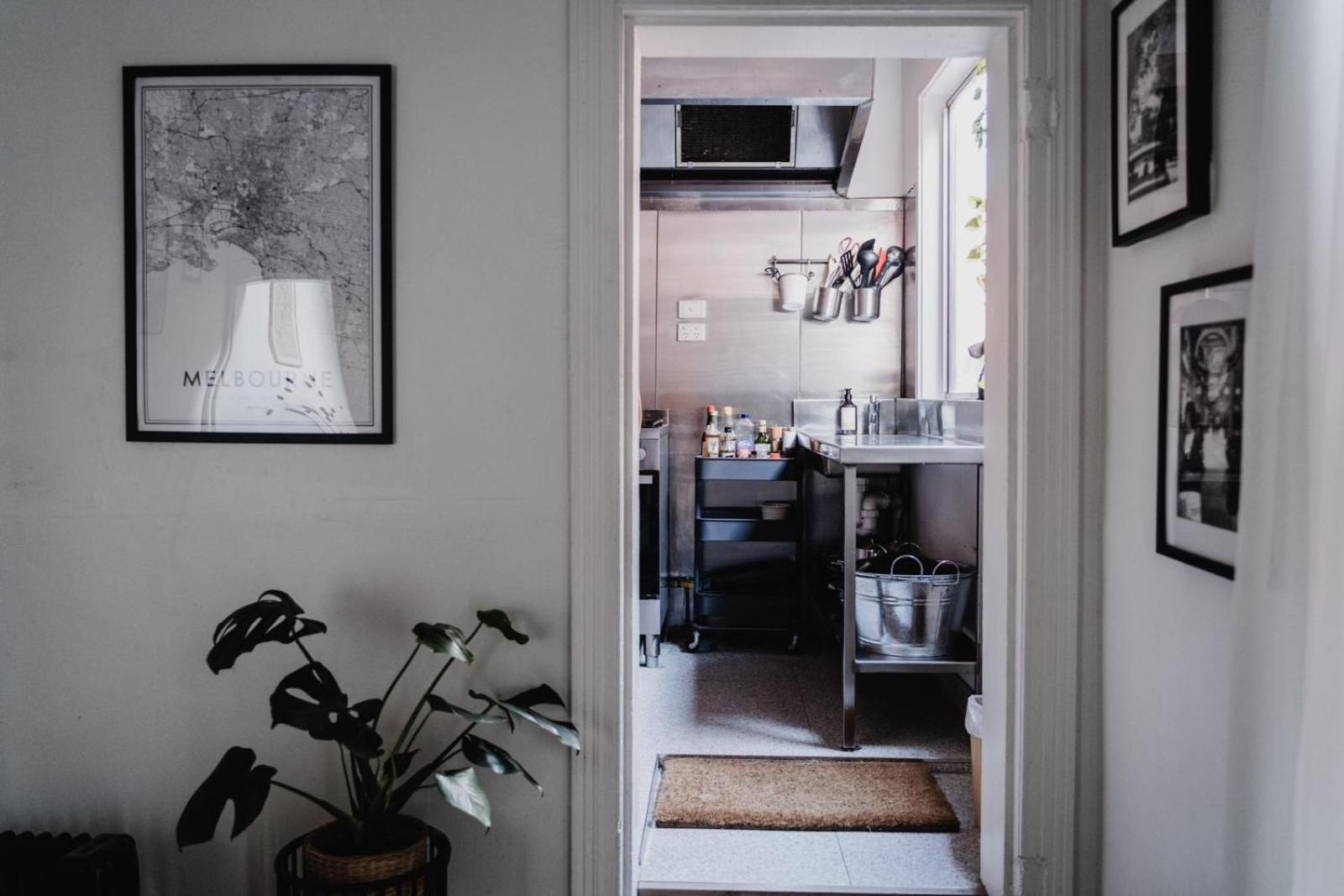 Apartment Your On Smith St Collingwood With Parking Melbourne
