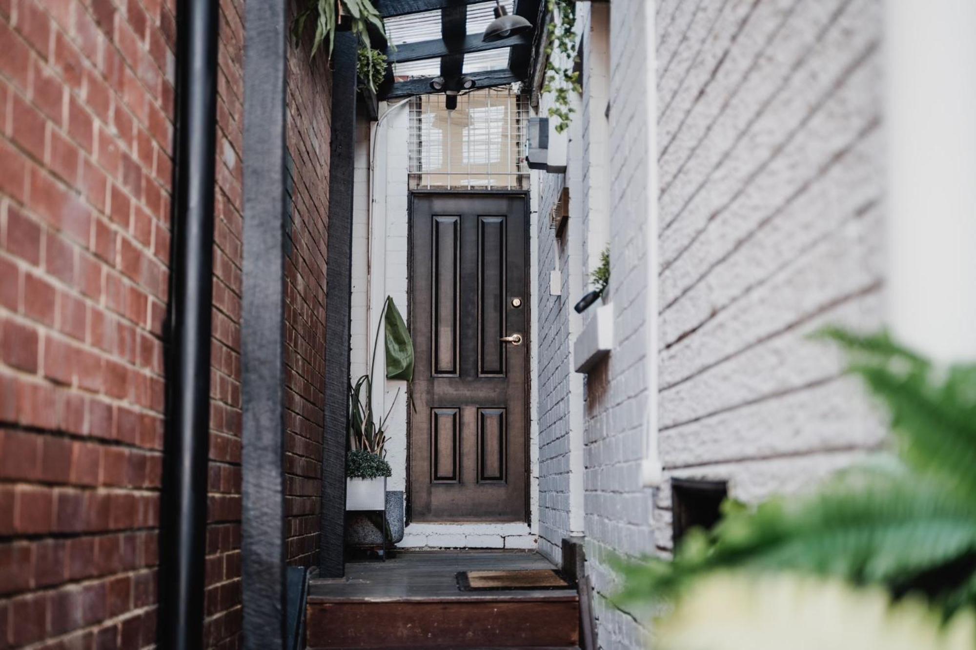 Apartment Your On Smith St Collingwood With Parking Melbourne