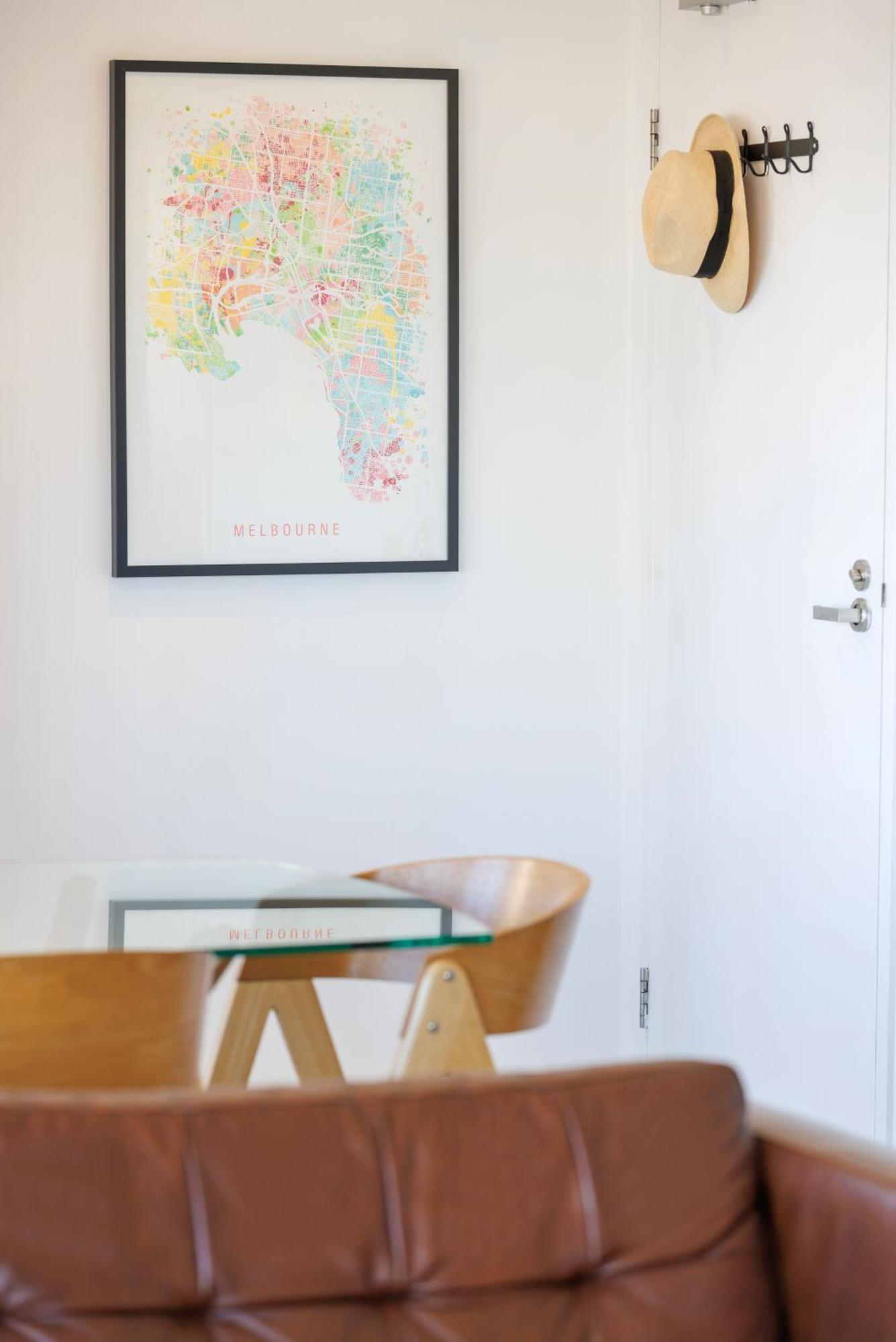 Flinders Luxury Penthouse Apartment *