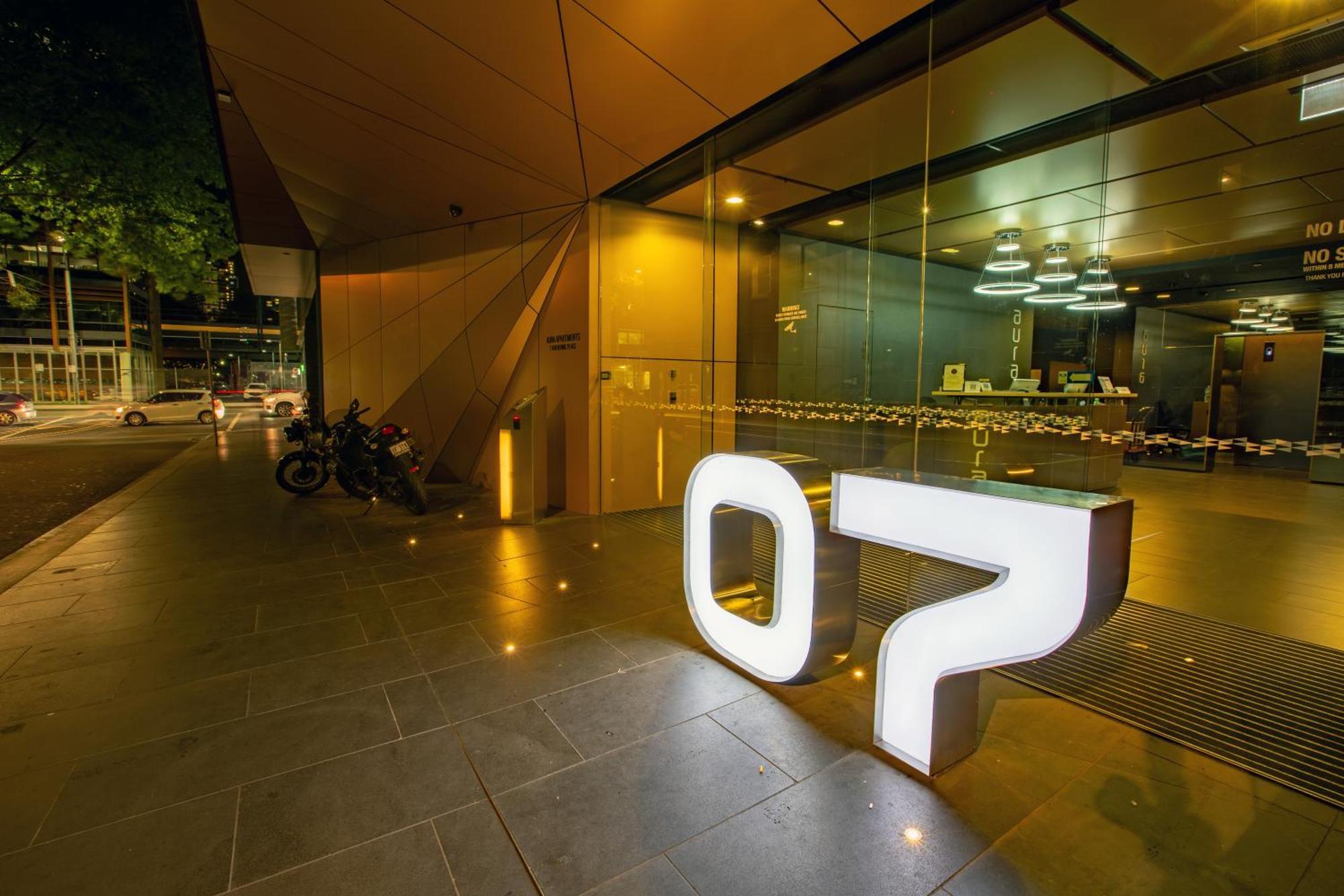 Flinders Luxury Penthouse Melbourne