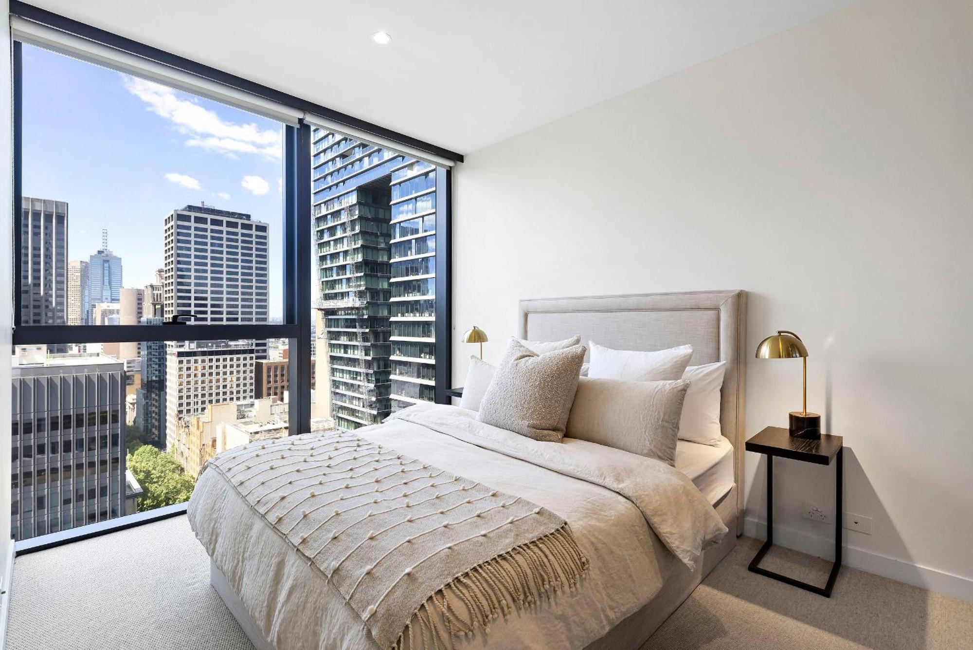 Luxuria - Collins House * Melbourne