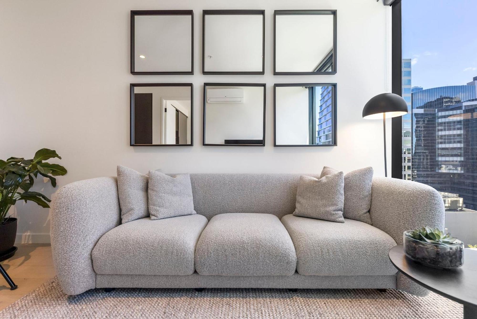 Luxuria - Collins House * Melbourne