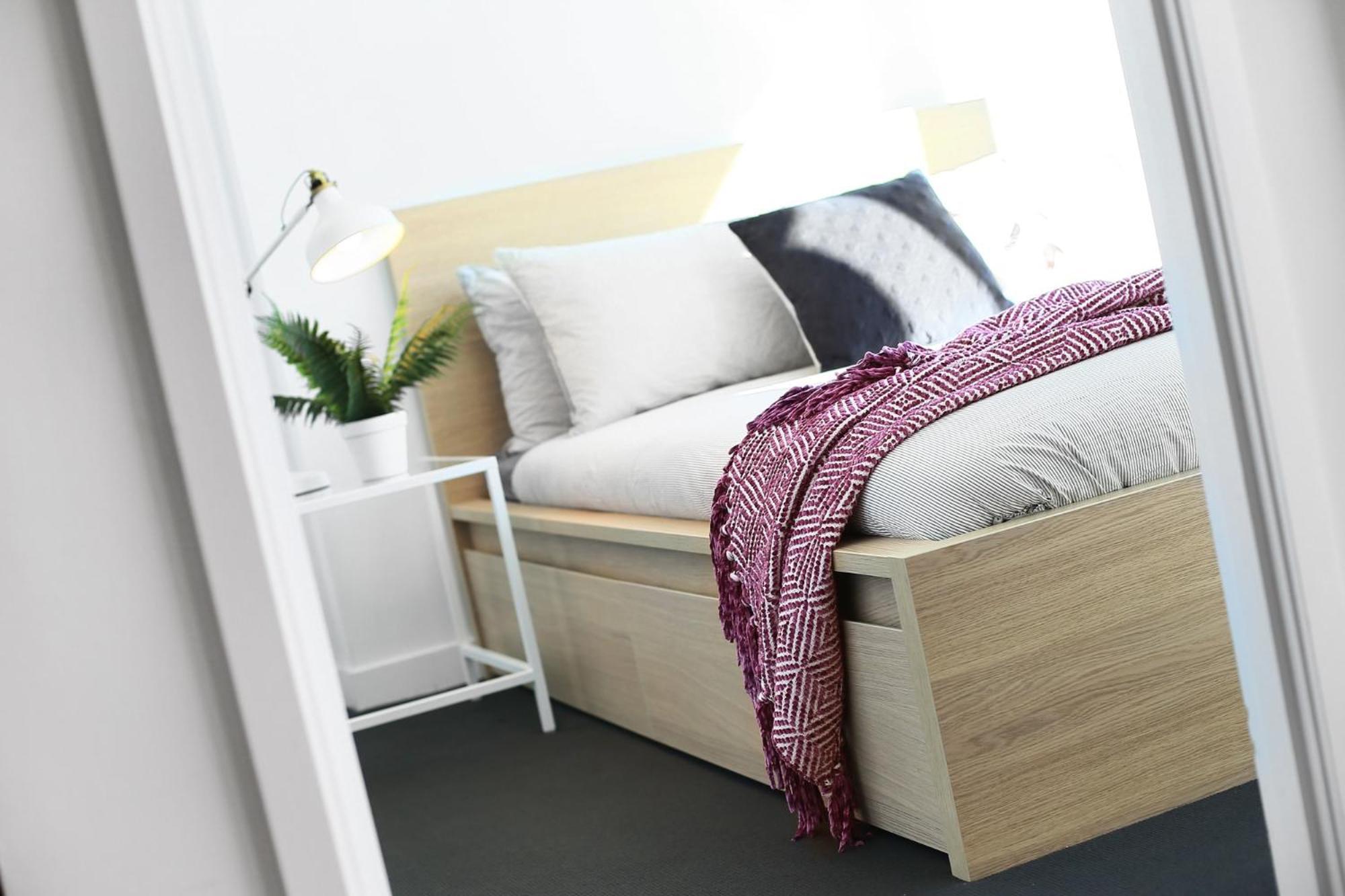 Stylish Cbd With Stunning Harbour Views *