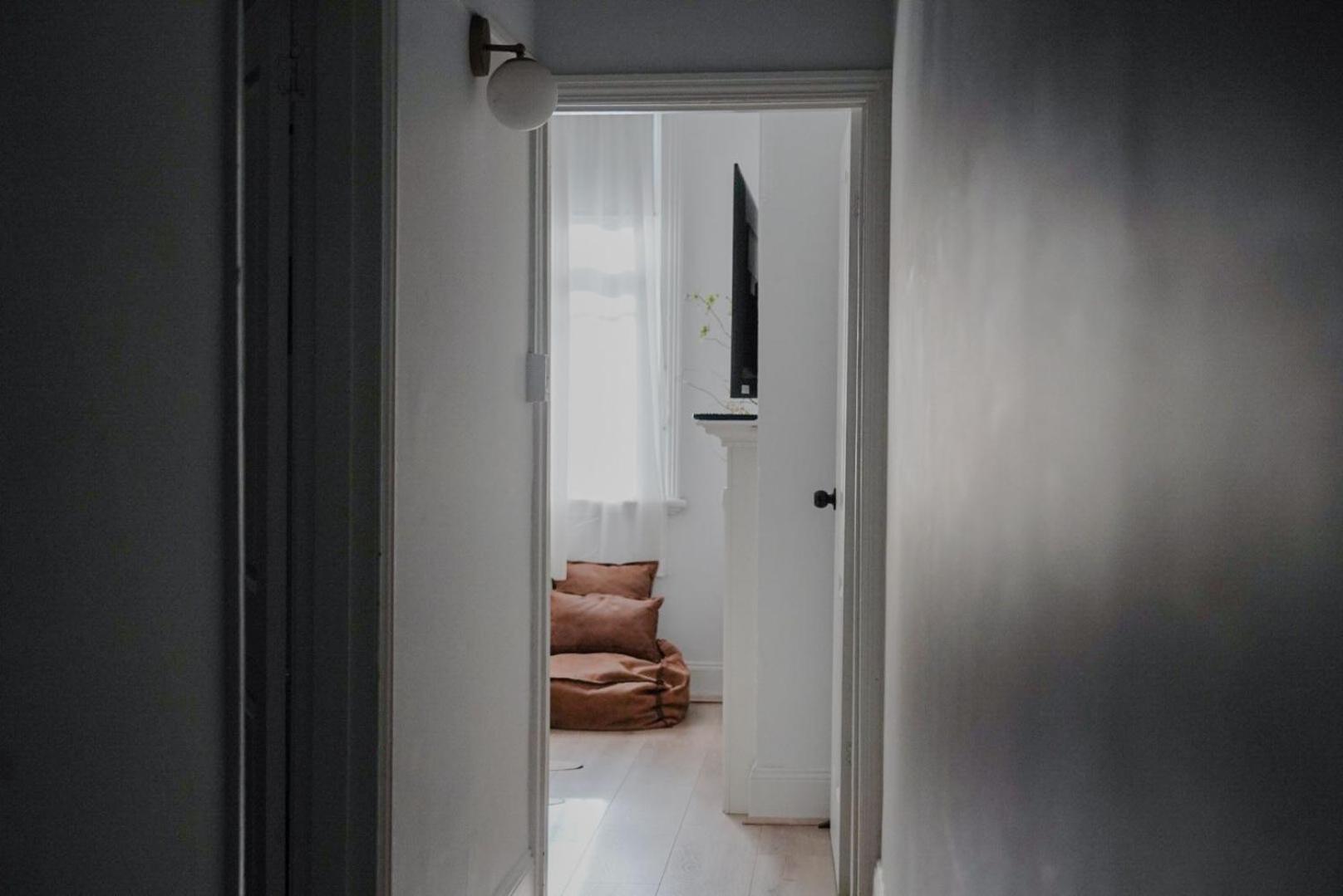 Apartment Your On Smith St Collingwood With Parking Melbourne