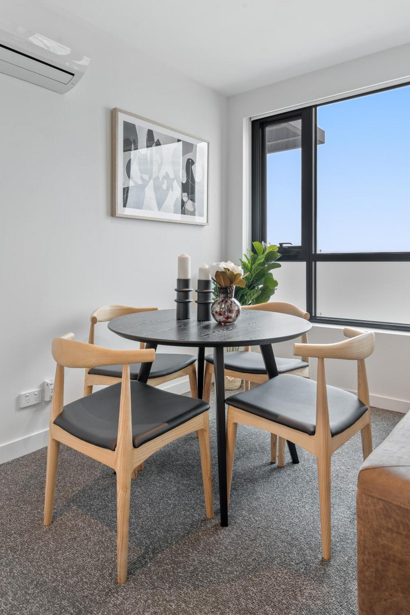 Spectacular 2-bed With Amenities & Sky-high Views Apartment *