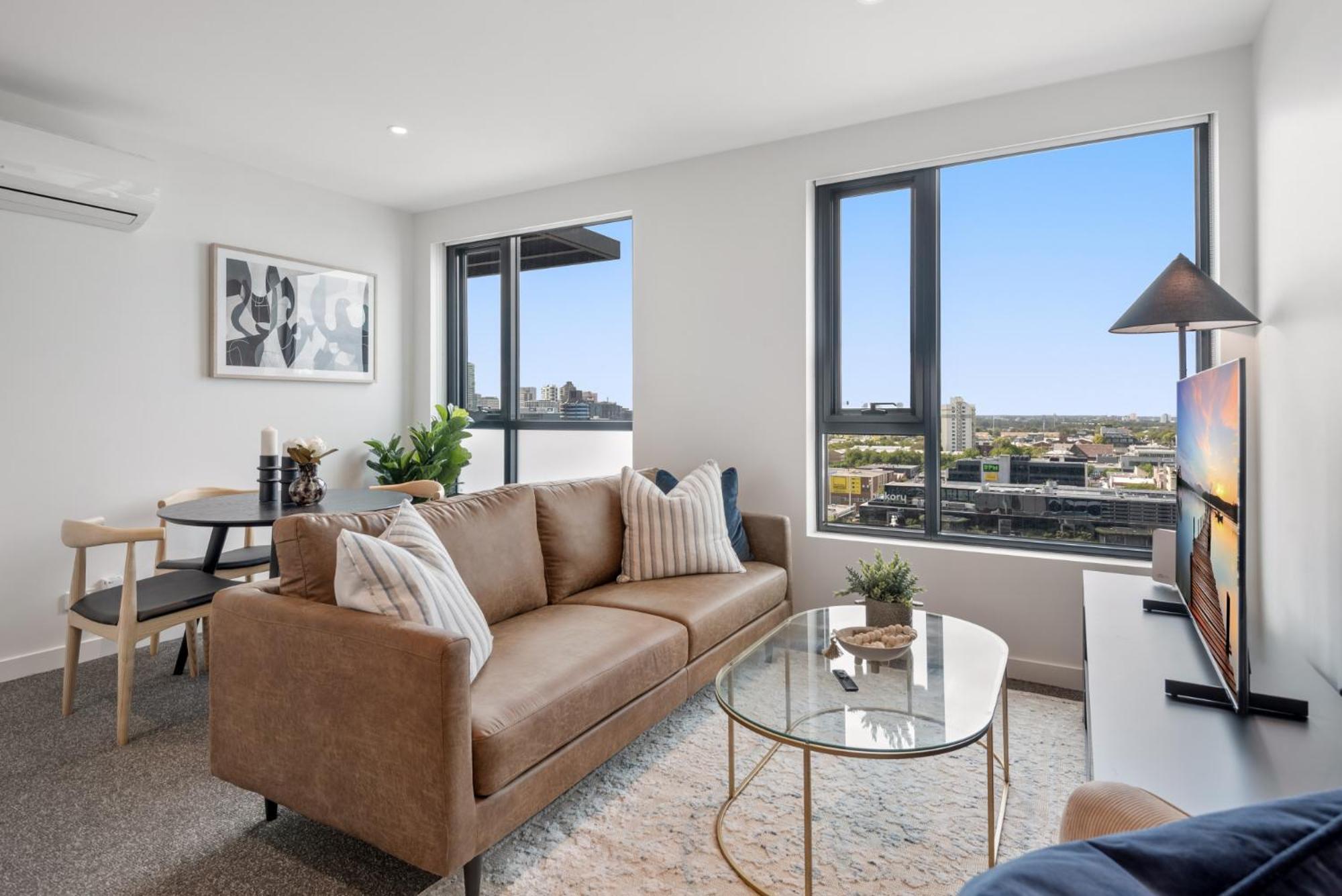 Spectacular 2-bed With Amenities & Sky-high Views Apartment Melbourne