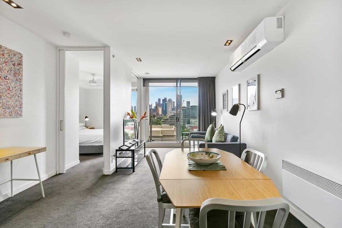 East Melb 2bed Parking Pet Friendly Apartment *