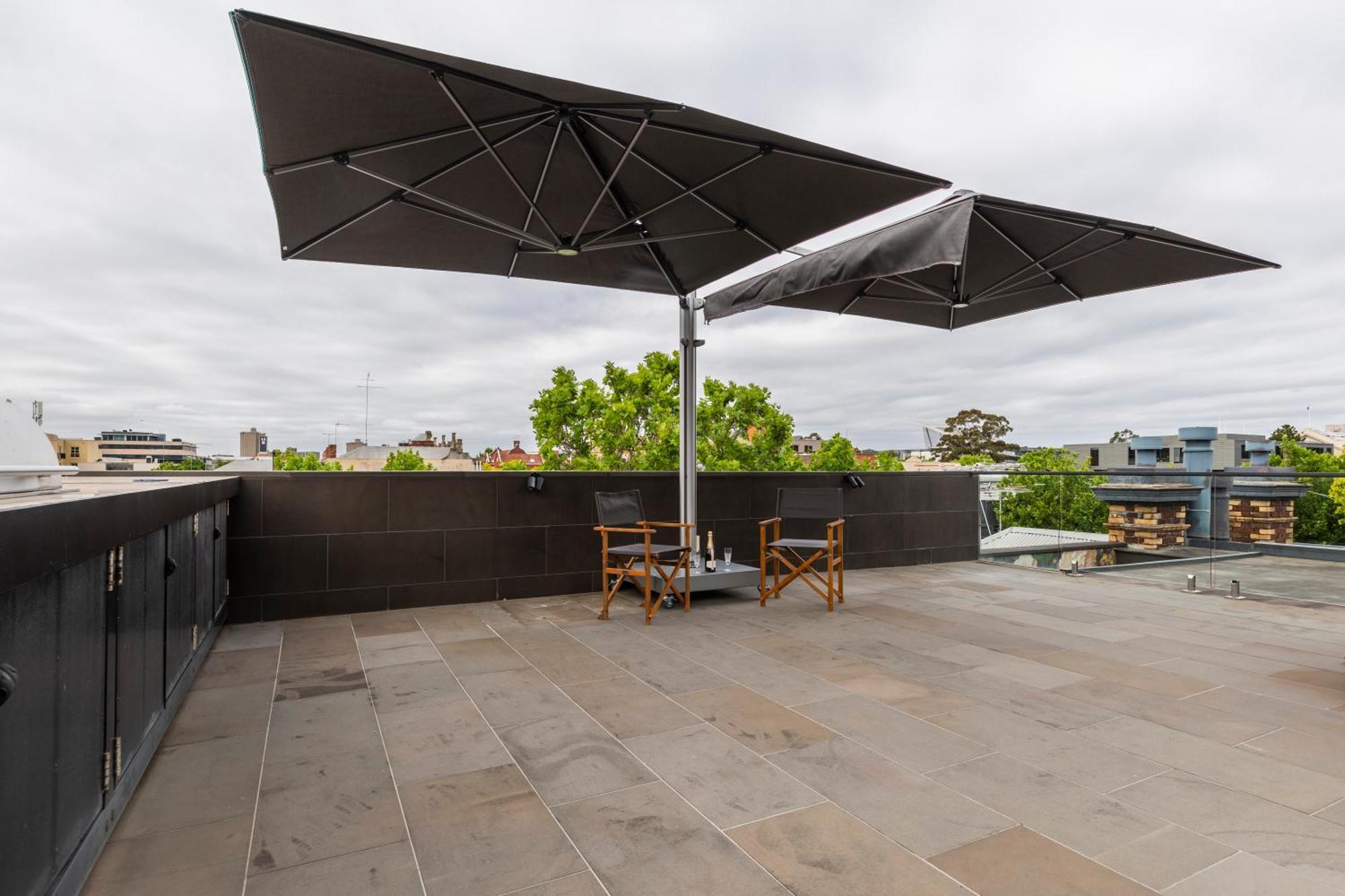 Carlton Luxury Kings Mansion - 5min To Cbd, Garage And Rooftop Melbourne