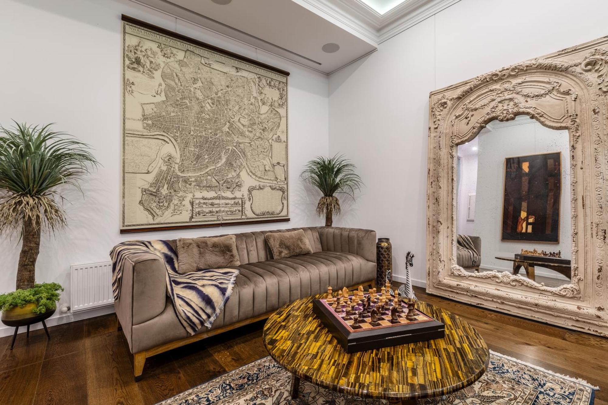 Holiday home Carlton Luxury Kings Mansion - 5min To Cbd, Garage And Rooftop