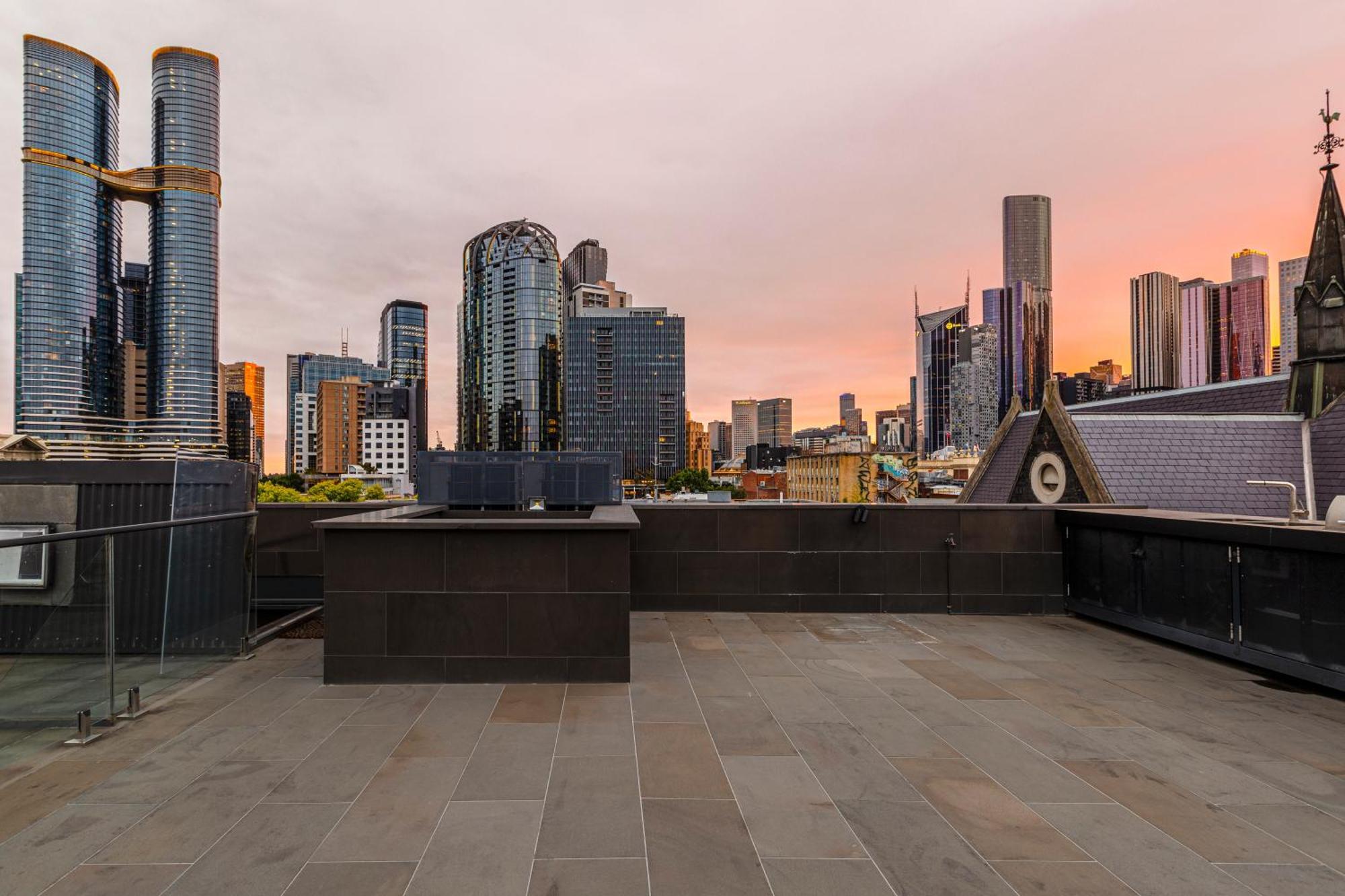 Carlton Luxury Kings Mansion - 5min To Cbd, Garage And Rooftop Holiday home Melbourne