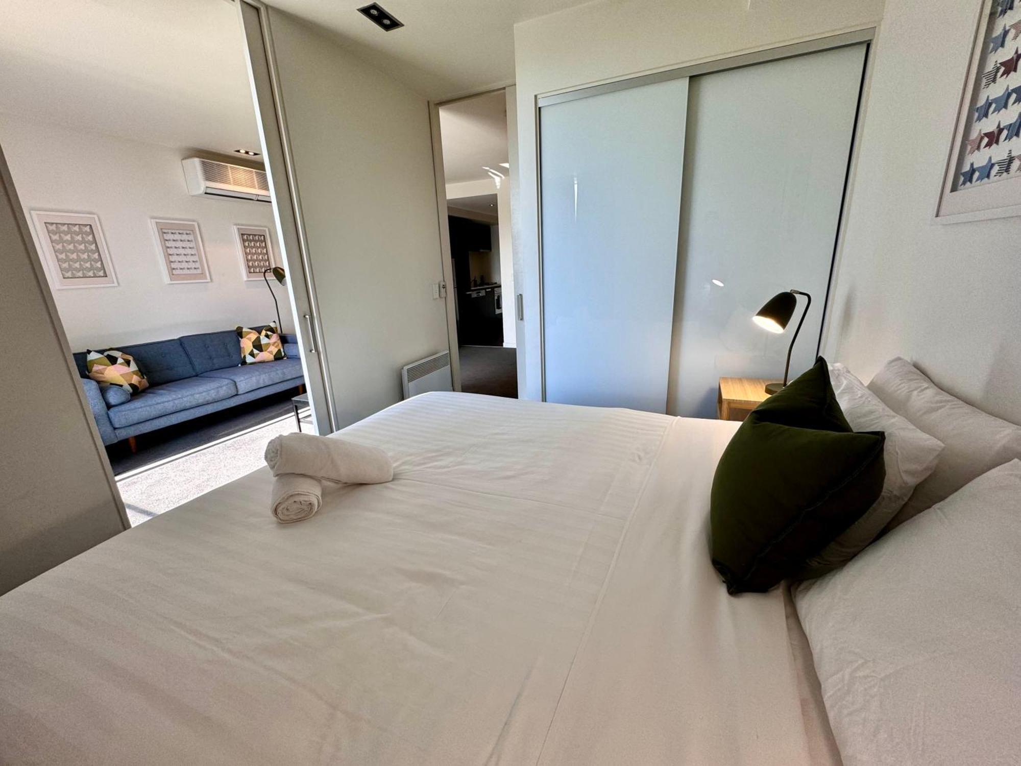 East Melb 2bed Parking Pet Friendly Melbourne