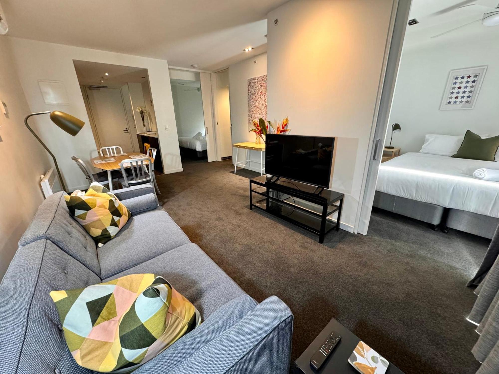 East Melb 2bed Parking Pet Friendly Apartment Melbourne