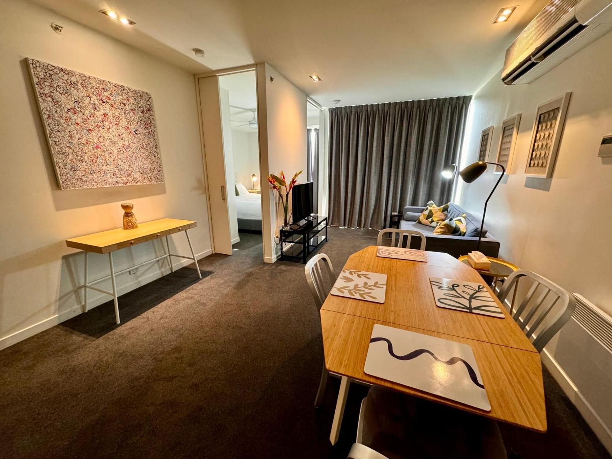 East Melb 2bed Parking Pet Friendly Melbourne