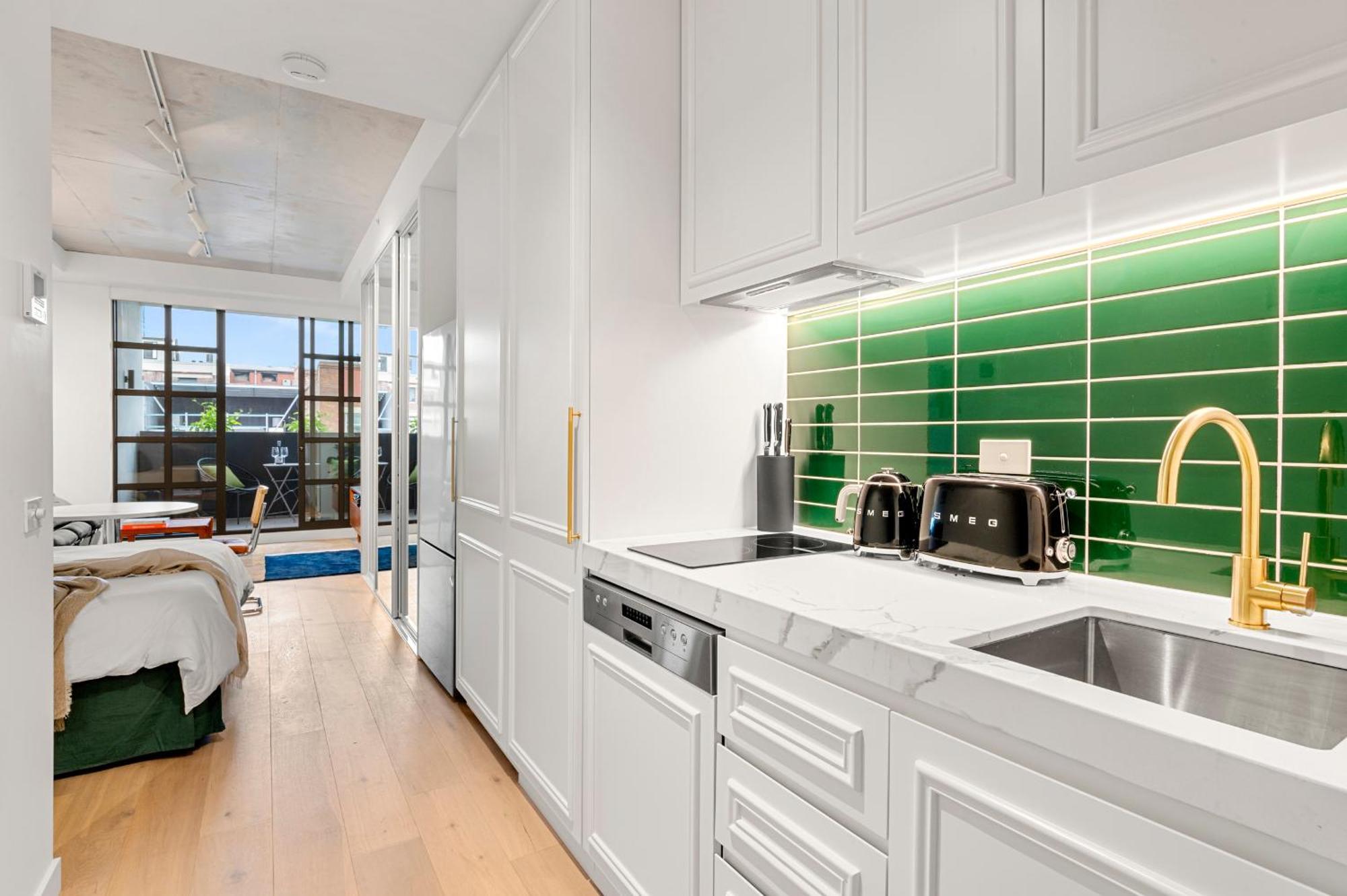 Mid-century Modern Hideaway