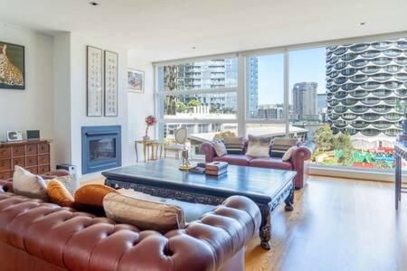 Luxury 4b Docklands Penthouse Water Views Holiday home