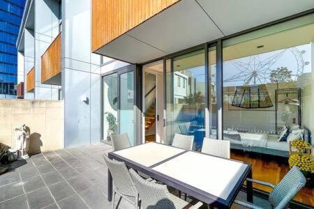 Holiday home Luxury 4b Docklands Penthouse Water Views *