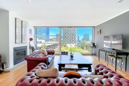 Holiday home Luxury 4b Docklands Penthouse Water Views Melbourne