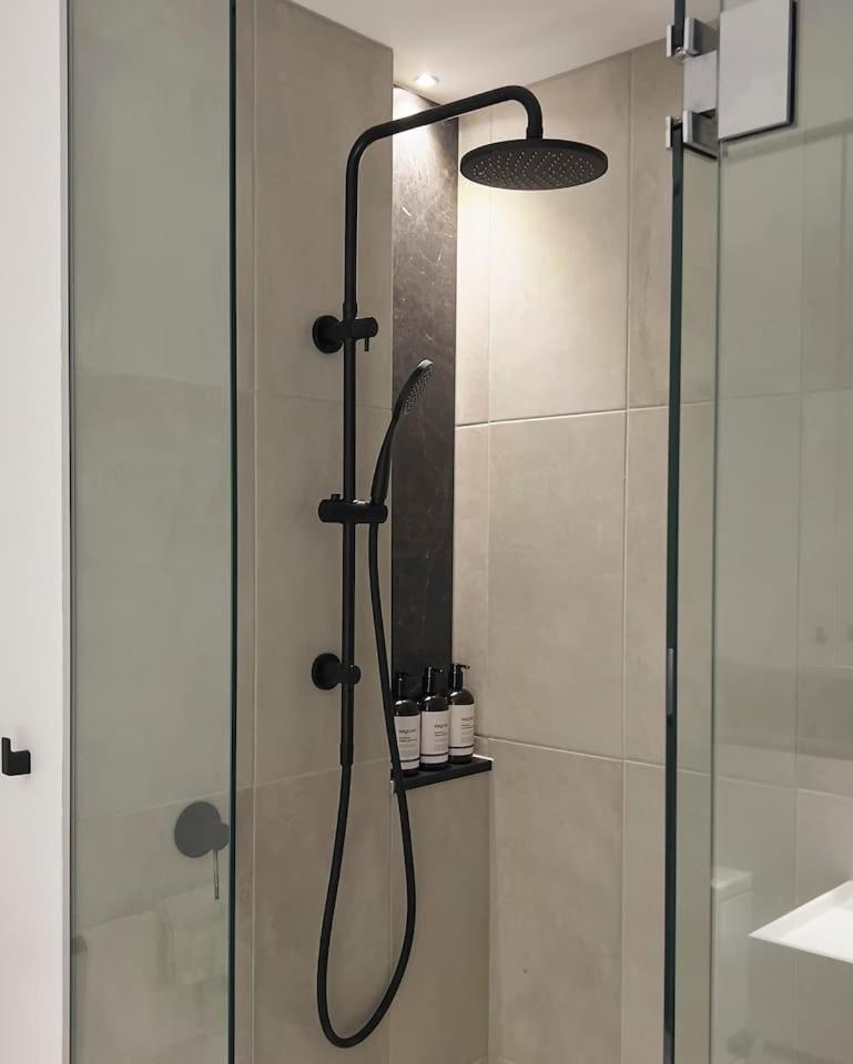 Apartment 'modern Minimalism' Slate Chic In The