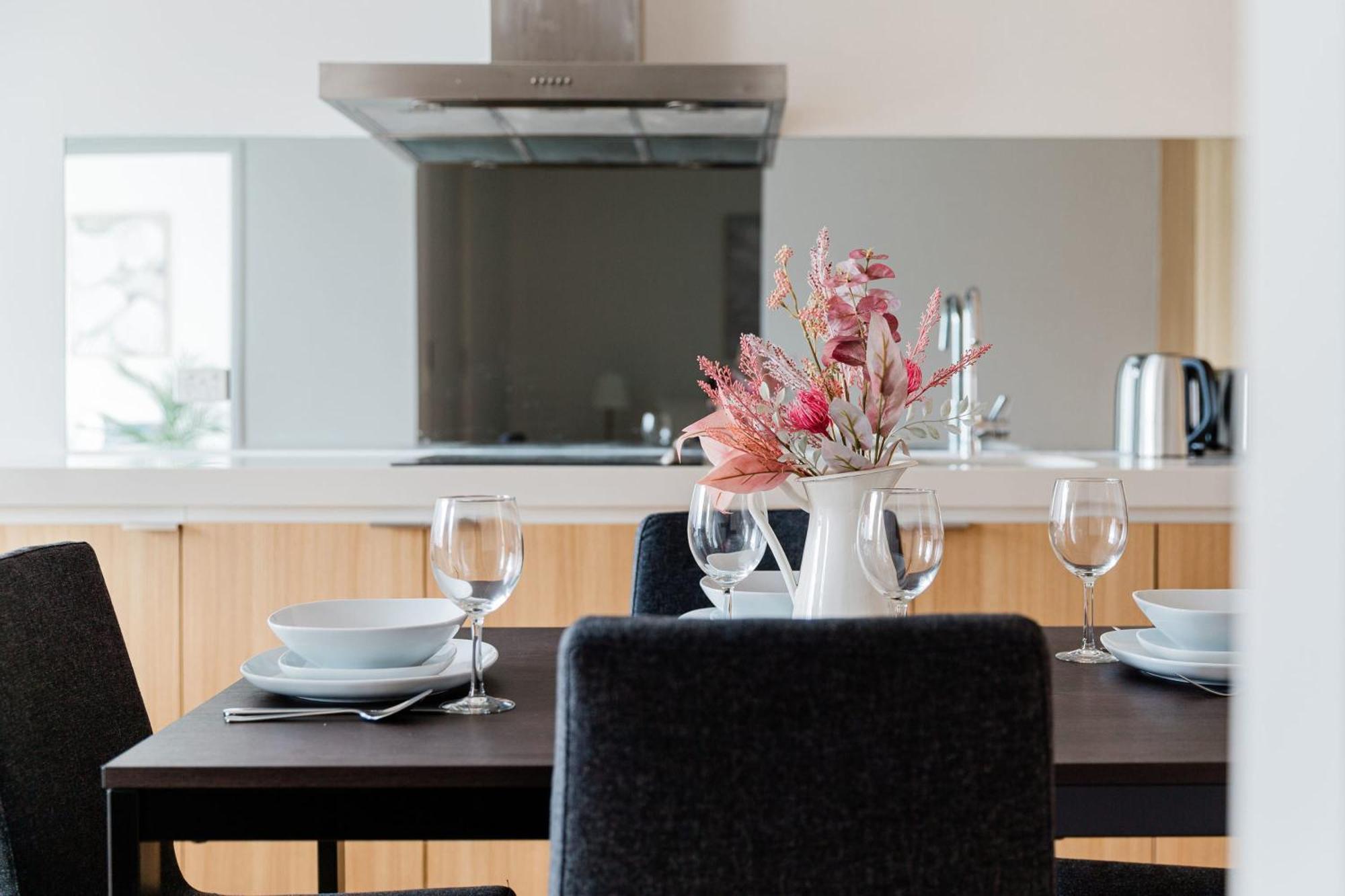 Modern 2br Next To Southern Cross Free Parking *