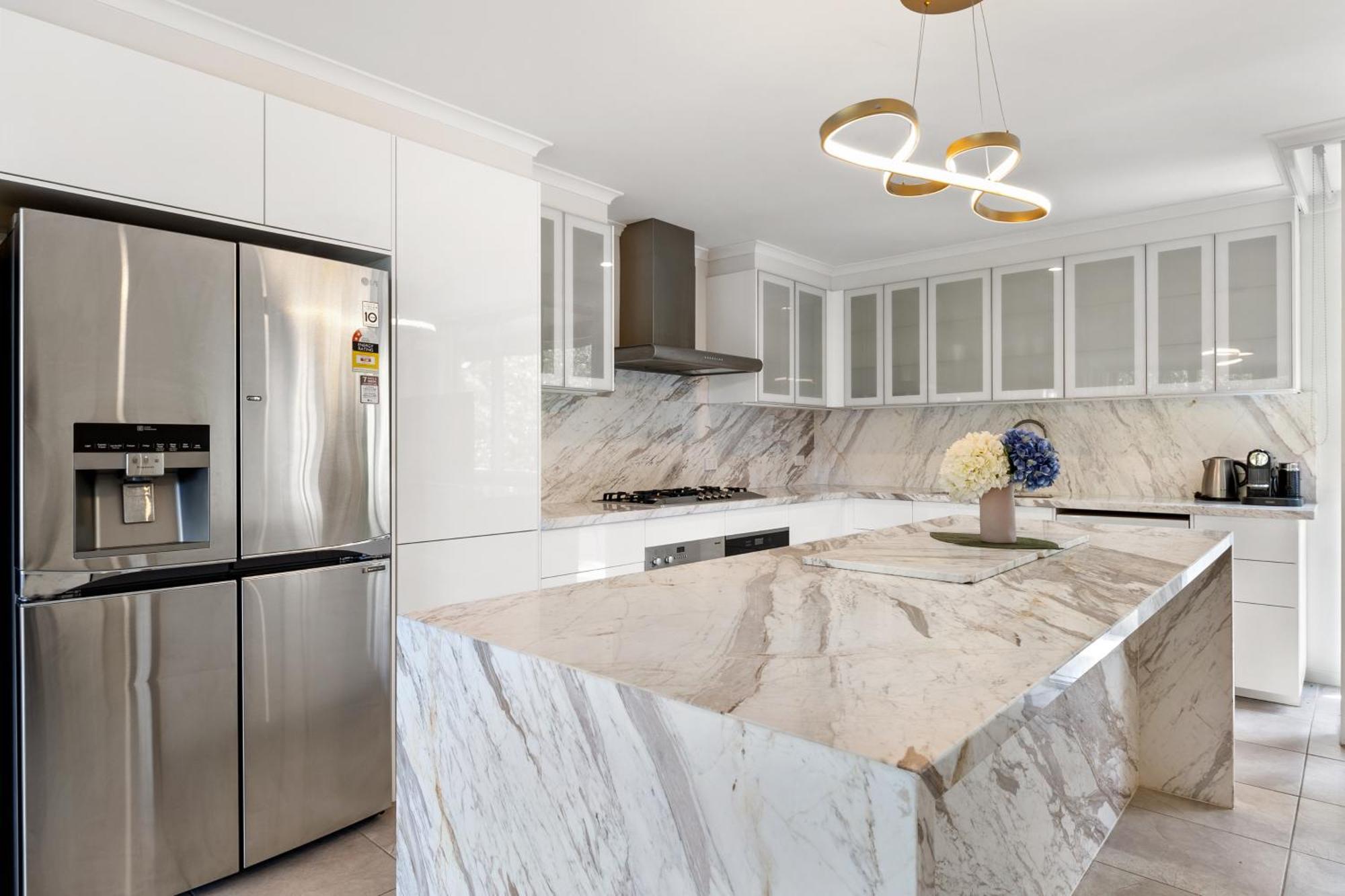 Luxury Spacious 3-bedroom On Exclusive Lansell Rd, Toorak Apartment Melbourne