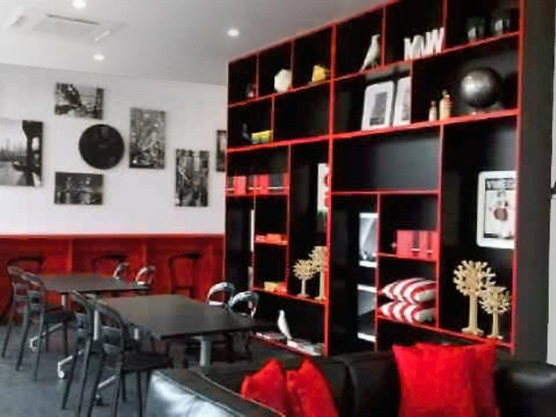 Essence Carlton 3*