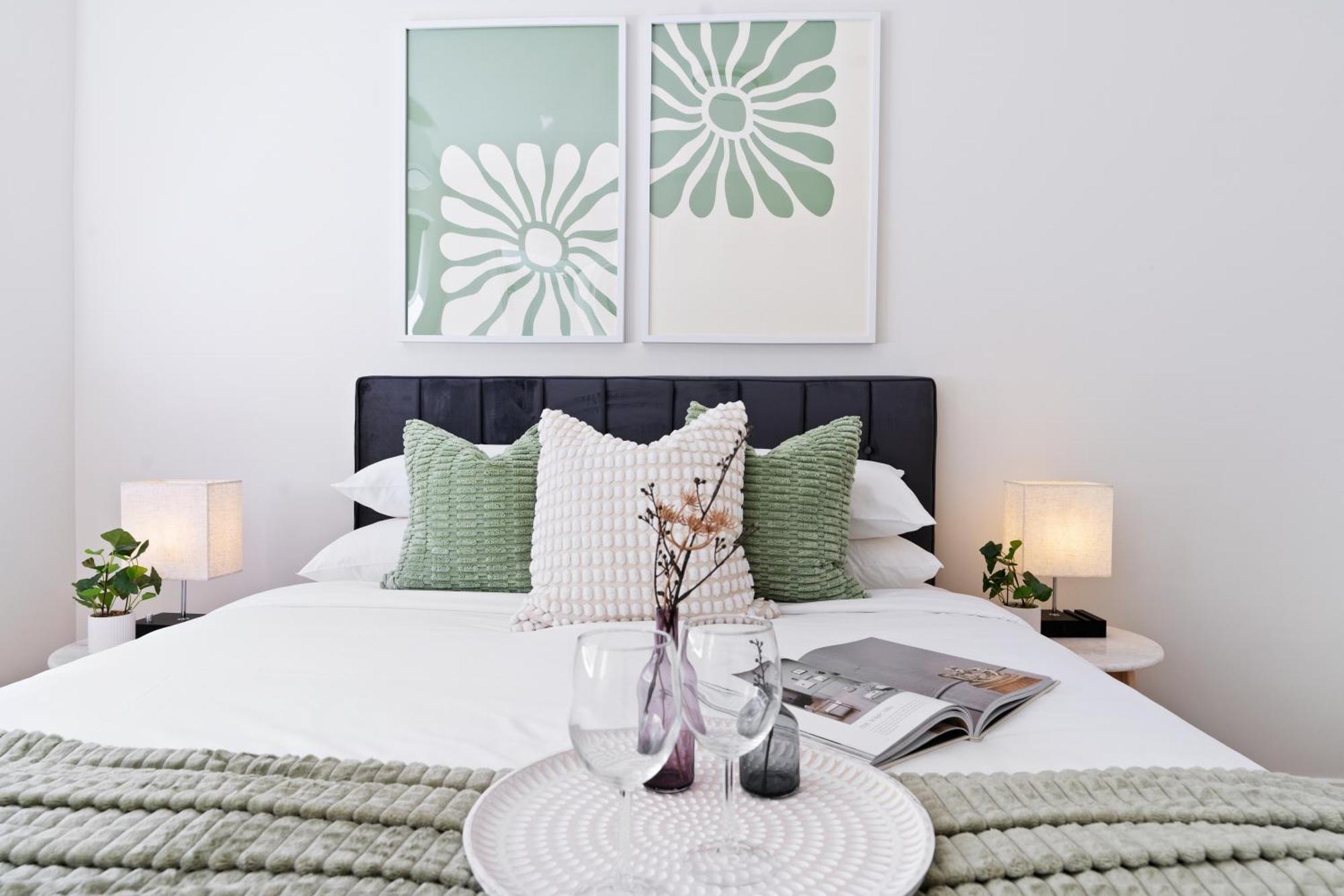 Apartment Cul-de-sac Charm *