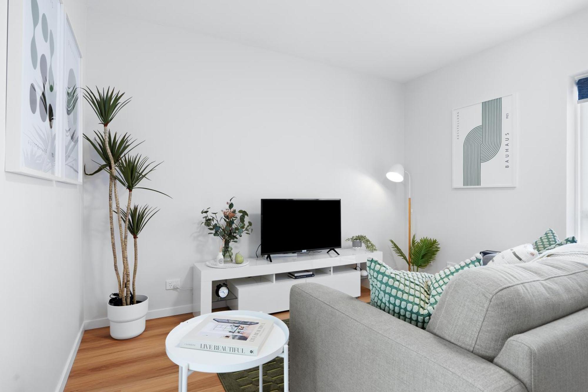 Apartment Cul-de-sac Charm *