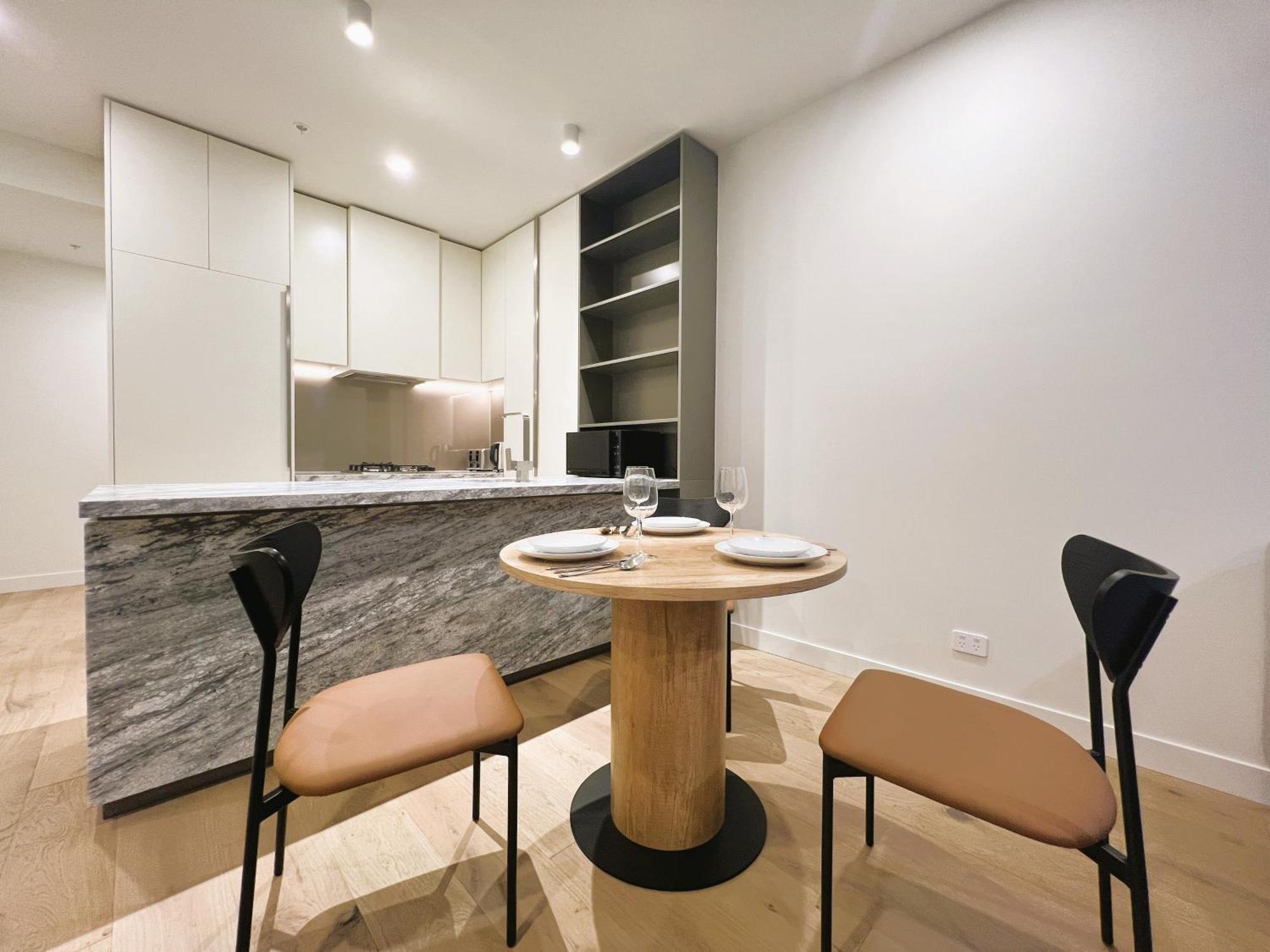 1 Brm 1 Study 1 Bath, Southern Cross Station, Flagstaff Garden * Melbourne