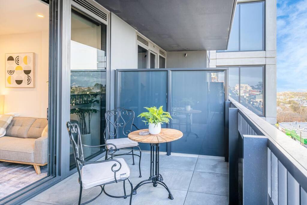Apartment Airy 1br Ivanhoe With Balcony & Free Parking#sp05 *