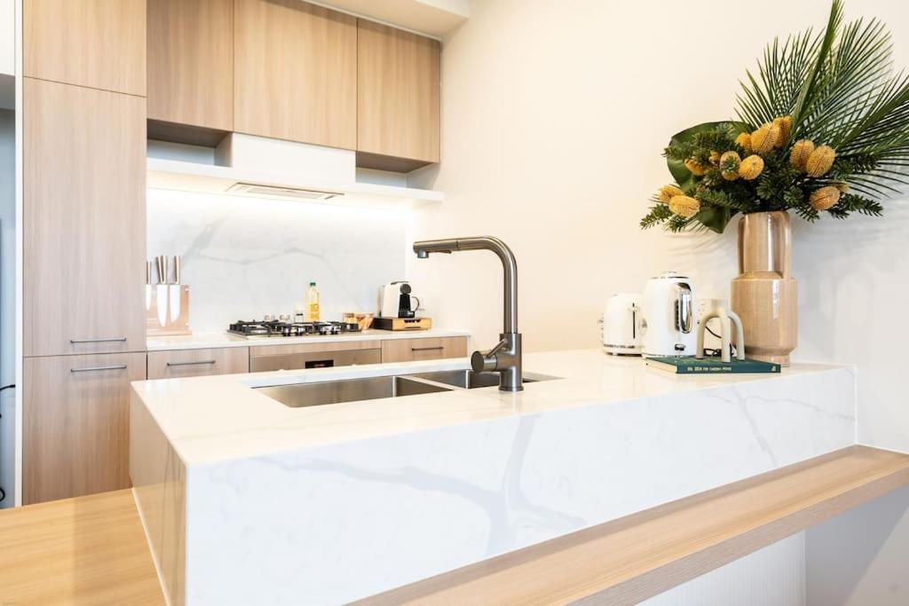 Airy 1br Ivanhoe With Balcony & Free Parking#sp05 *