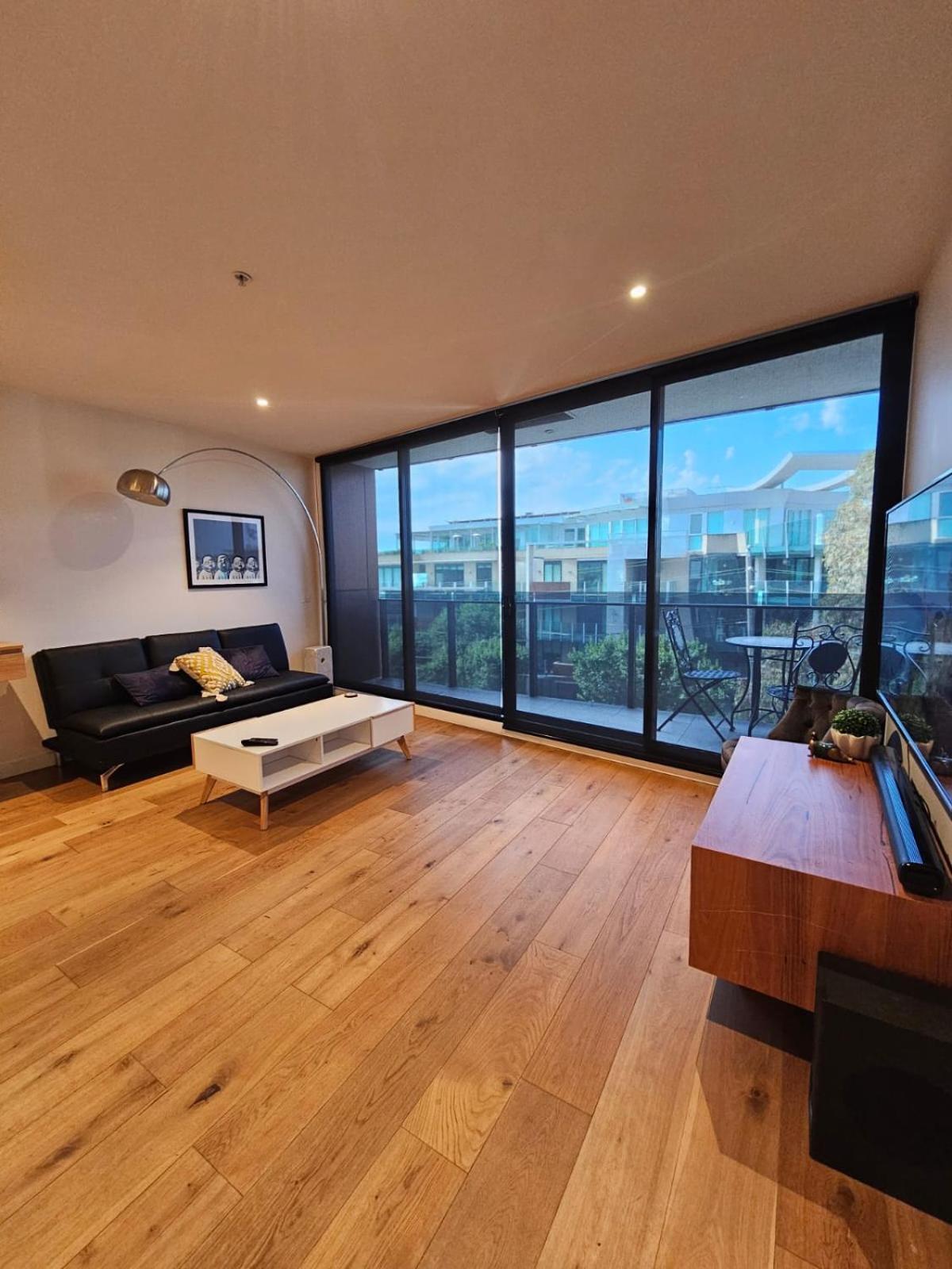 Apartment Metro Retreat On Burnley Melbourne