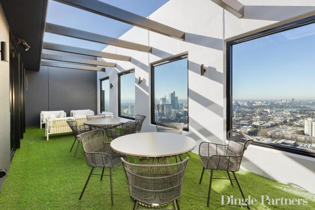 New Chic Stature Southbank 2 Bd Apartment *
