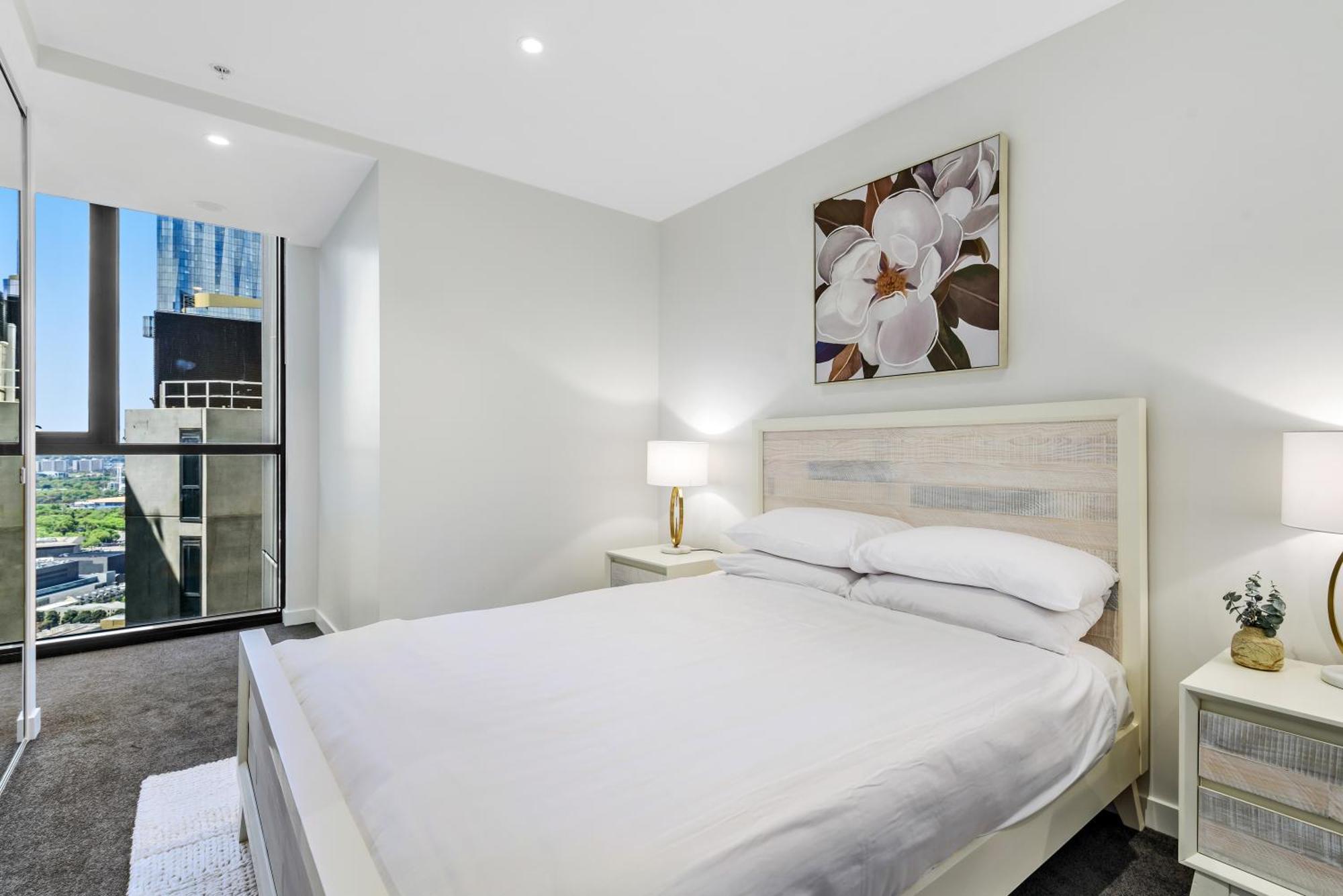 Chic Urban Escape Pool, Gym And Charm *