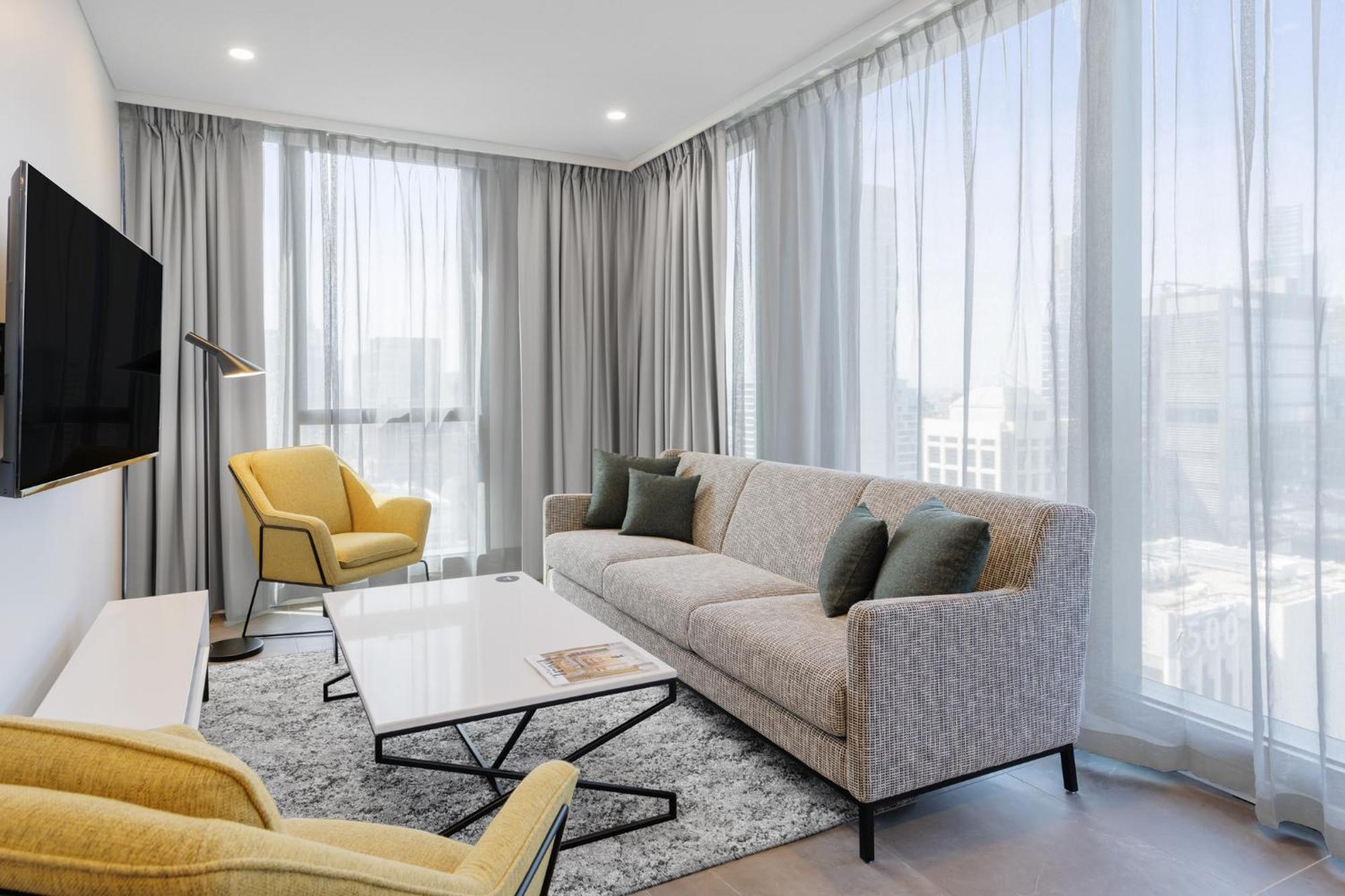 Hotel Meriton Melbourne