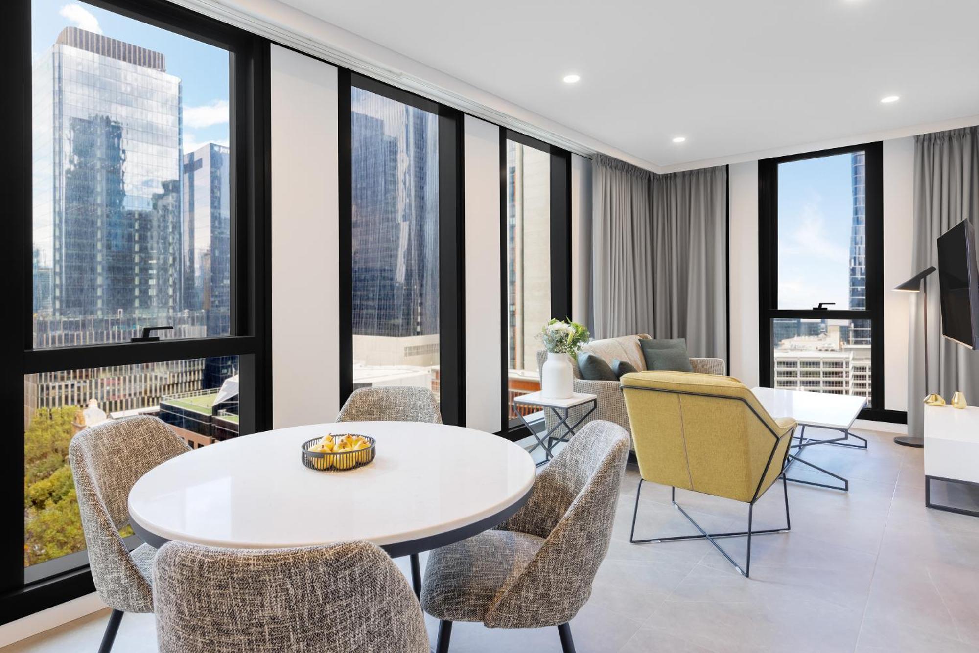 Meriton 5* Melbourne