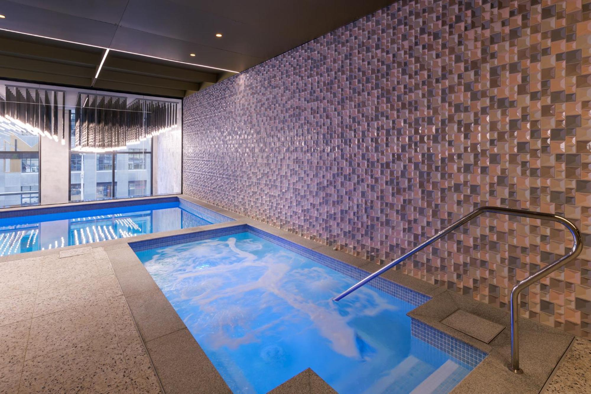 Hotel Meriton Melbourne