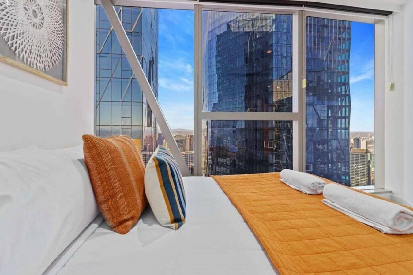 Chic Retreat Near Marvel Stadium Apartment